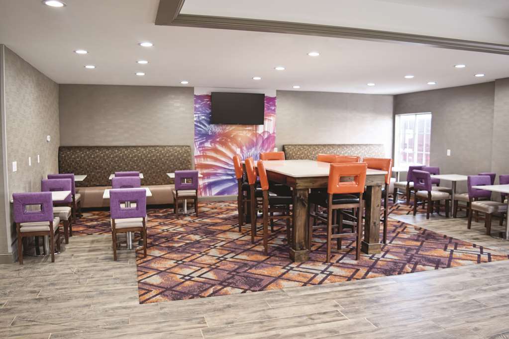 La Quinta By Wyndham Chambersburg Hotel Instalações foto
